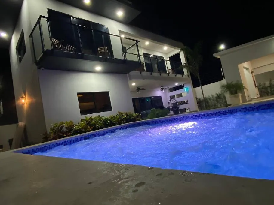 Villa Malilisa Baní